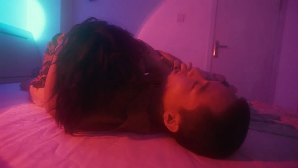 《人类投降派》研究图像