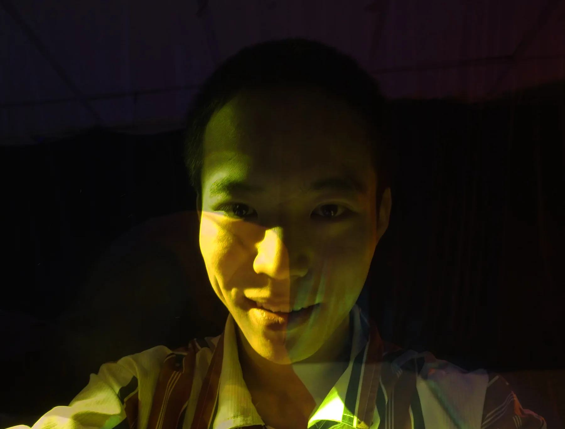 k12_2923_833_hand_face_lamp_boost.jpg