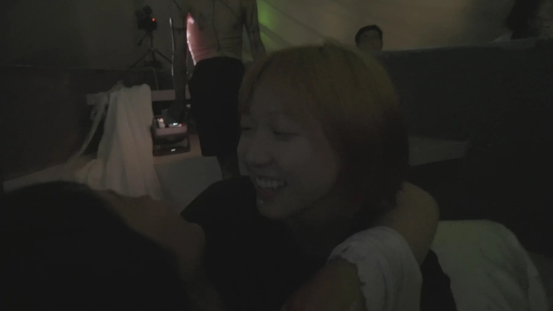 1707_tail_laugh.jpg