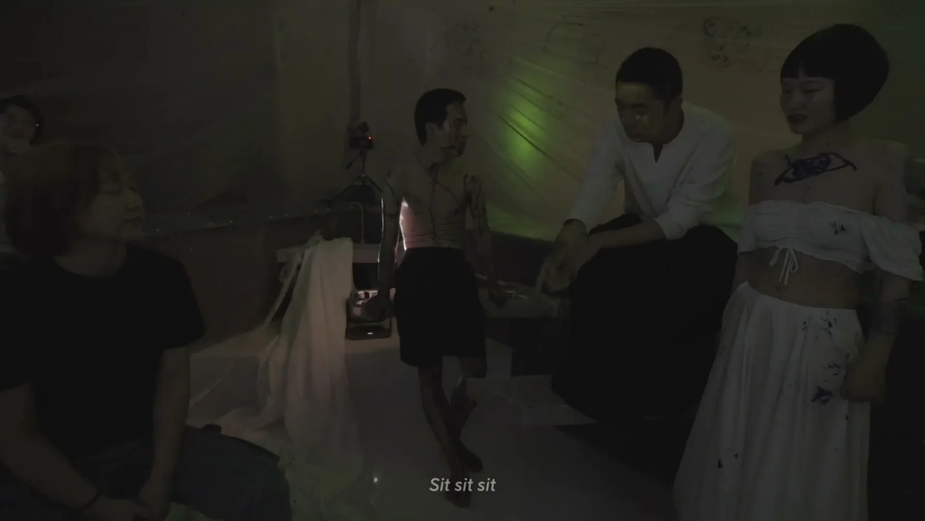 《人类投降派》研究图像